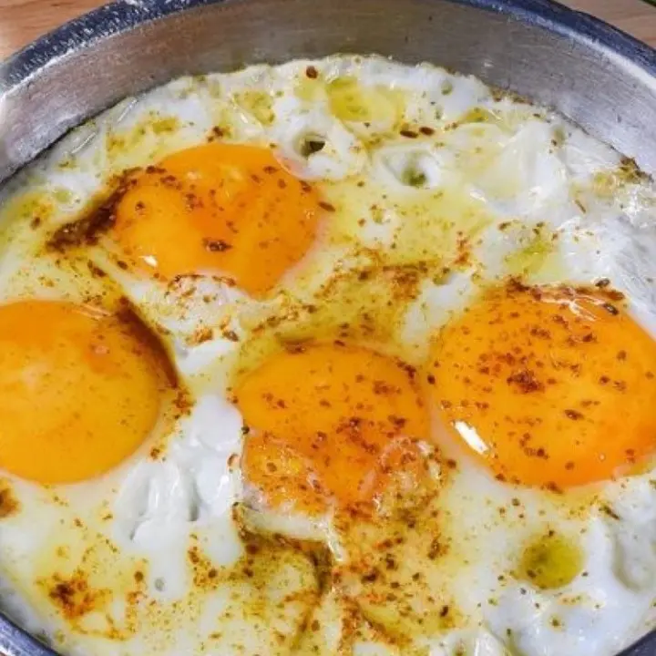 Eye eggs
